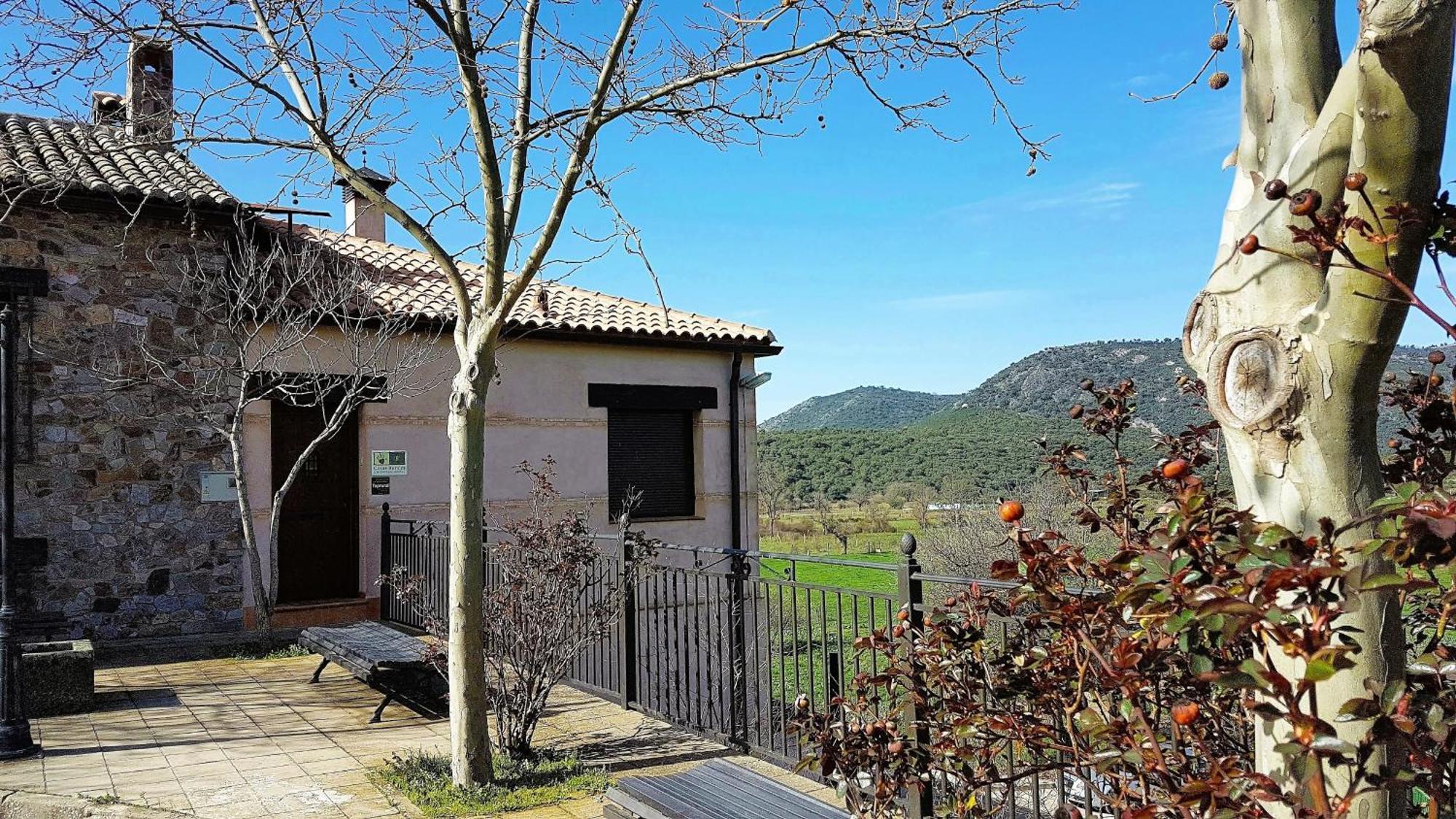 Casa Con Piscina En Parque Nacional De Cabaneros Navas de Estena Bagian luar foto